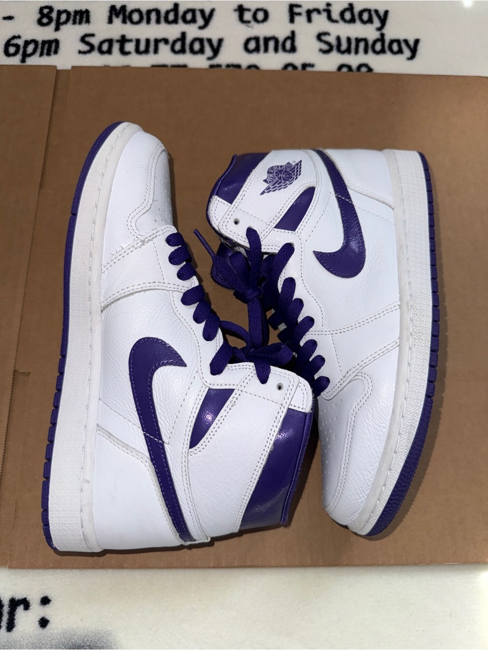 Women’s Jordan 1 Retro High “Court Purple” - Picture 3 of 6